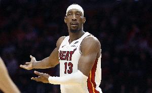 定格了!阿德巴约单场狂罚43球 创NBA历史罚球出手新纪录 - 资讯配图