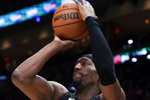 马瑟林谈阿德巴约83分：没人会记得罚了43球 他创造了历史 - 资讯配图