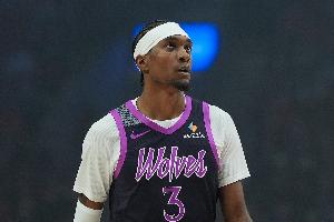 麦克丹尼尔斯6投5中砍下11分3助 但正负值-40全场最低 - 资讯配图