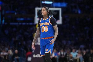 复苏！克拉克森三分再中 已砍27分创个人赛季新高 - 资讯配图