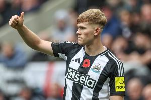 泰晤士：纽卡左后卫霍尔限制亚马尔发挥 很可能锁定英格兰队首发 - 资讯配图