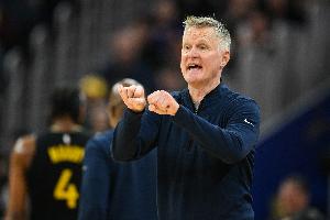 科尔谈球迷沮丧:人员回归之后 赛季收官阶段我们会发起冲击 - 资讯配图