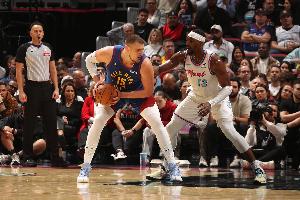 Skip：东契奇&库里等人拿83分我都接受 但场均18分的阿德巴约不行 - 资讯配图