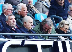 TA：曼联频繁使用循环信贷额度总额4亿镑，长期债务仍为6.5亿美元 - 资讯配图