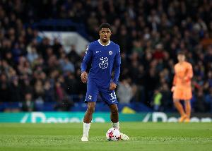 福法纳：2-4落后时本该守住比分进入次回合 巴黎展现了豪门本色 - 资讯配图