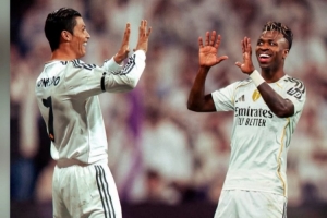 维尼修斯社媒转发与C罗同框图片:偶像 - 资讯配图