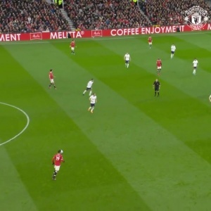 四年前的今天,37岁的C罗上演帽子戏法,帮助曼联3-2战胜热刺 - 资讯配图