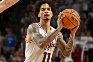 美记：爵士已经和2025年落选秀安德森·加西亚签下10天短合同 - 资讯配图