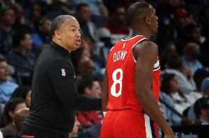 快船27-11期间战胜的强队：湖人/火箭/森林狼/活塞各2次 尼/掘1次 - 资讯配图