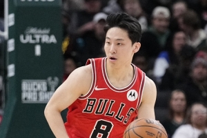 河村：我的生活很简单 就是睡觉&训练&吃饭 一切都是为了篮球 - 资讯配图