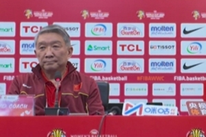 宫鲁鸣：这场比赛对中国女篮很有意义 希望能和世界级强队多交手 - 资讯配图