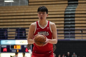 队友太独了!混音全队仅两人正负值为正 杨瀚森+13全队最高 - 资讯配图