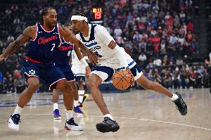 听说你很能防?伦纳德近2次面对麦丹 场均43分&三分命中率55.0% - 资讯配图