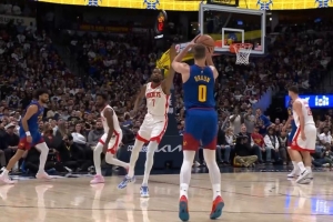 火力全开！布劳恩连续三分命中 掘金领先19分轰停火箭 - 资讯配图