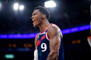 马瑟林：我最后是为新秀队友佩杜拉抢比赛用球 他得到NBA生涯首分 - 资讯配图