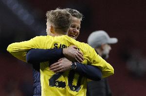 博德闪耀主帅：我对上半场表现感到非常满意，下半场有点运气成分 - 资讯配图