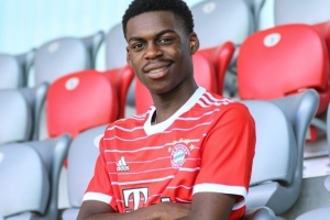 记者：孔帕尼将与阿塞科讨论未来计划，预计球员今夏回归拜仁 - 资讯配图