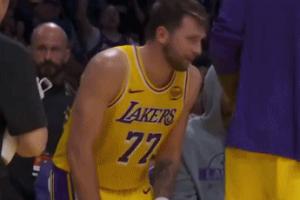 离50+三双仅差一助 为何主动犯规下场?东契奇:我不在乎 - 资讯配图