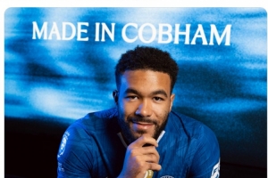 里斯·詹姆斯社媒纪念与蓝军续约：旅程仍在继续，梦想依旧未变 - 资讯配图