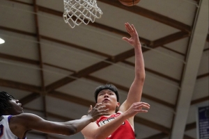 媒体人：混音复刻昨天剧情崩得莫名其妙 小杨最后没球全靠自己抢 - 资讯配图