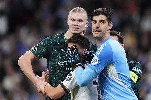 专业！马卡：皇马专门派175居莱尔防哈兰德，后者并非角球主攻手 - 资讯配图