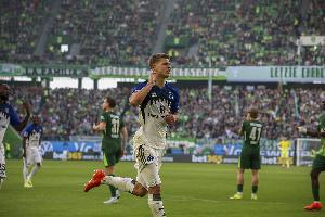 每体：巴萨有意19岁克罗地亚中卫武什科维奇，球员转会费4000万欧 - 资讯配图