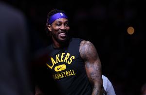 霍华德宣布退役！生涯荣誉满载：名人堂+冠军+8次全明星+3次DPOY - 资讯配图