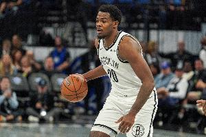 拇指韧带撕裂！篮网主帅：我对夏普表现很满意 他的进步有目共睹 - 资讯配图