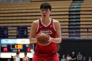拓媒：杨瀚森会是下一个比特币 他要有球在手但在NBA鲜有机会 - 资讯配图