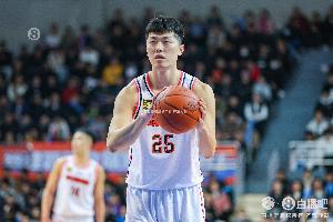 媒体人:张皓嘉末节俩三分价值千金 短期内应该能顶住些外界质疑 - 资讯配图