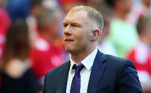 巴特：斯科尔斯的意思是曼联踢得差却只输1场，卡里克真有点东西 - 资讯配图