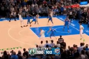 宛如乔丹~杰伦·布朗上下步超难翻身中距离回应SGA追平比分 - 资讯配图