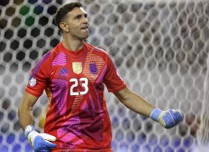 意媒：尤文评估引进大马丁补强门将，国米也有意但尤文占得先机 - 资讯配图