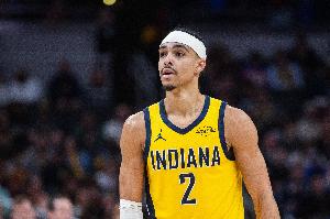 无伤病信息报道！内姆哈德7中6&10罚9中怒轰23分 下半场未上场 - 资讯配图