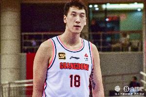 媒体人：张皓嘉&杜润旺可以用但不要一起登场 否则球队球迷都辛苦 - 资讯配图