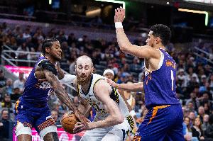 布克&格林本场各砍40+和35+ 太阳队史自08年纳什&小斯后首对2人组 - 资讯配图