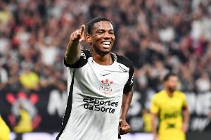 米兰目标！19岁安德烈首份身价1600万欧，米兰报1700万被要2400万 - 资讯配图