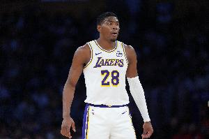 效率可以!八村塁半场7中5拿到12分 三分3中2 - 资讯配图