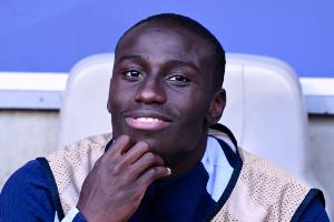 充电2小时...30岁门迪刚复出2场又受伤,赛季至今仅为皇马出战5次 - 资讯配图