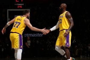 东契奇：我们需要给老詹更多投篮机会 并持续让他参与到进攻中来 - 资讯配图