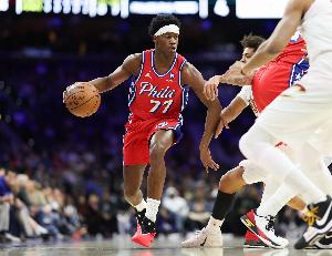 需要好好调整！埃奇库姆全场不在状态 14投仅3中&三分5中0 - 资讯配图