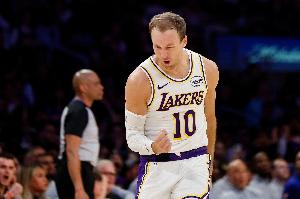 雷迪克:肯纳德0.5秒做决策的能力让人印象深刻 他也不是防守漏洞 - 资讯配图