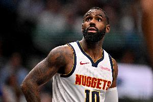 胜负手!小哈达威4中0仅拿1分 关键时刻坐板凳球队成功逆转 - 资讯配图