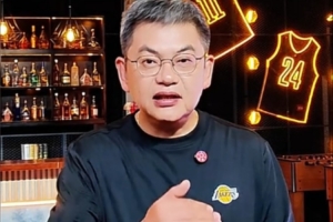 苏群：詹姆斯伤愈后 有点感觉湖人已成东里的球队 他今夏回骑士？ - 资讯配图