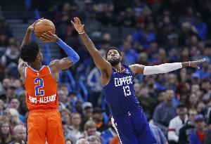 亚历山大连续127场20+创历史!Skip:快船球迷肯定又在唉声叹气了 - 资讯配图