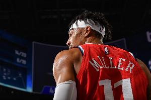 骚气十足！乔丹·米勒no look pass击地妙传 马瑟林折叠上进 - 资讯配图