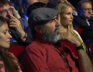 太阳报:坎通纳发布首张录音室专辑,歌词晦涩令听众摸不着头脑 - 资讯配图