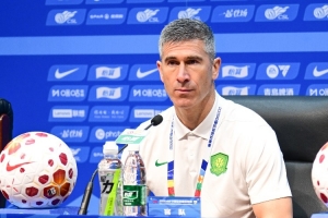 蒙哥马利：国安定位球防守要提升；门将张健智表现很出色 - 资讯配图