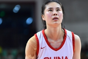 王思雨:中国女篮还缺少磨合 希望球迷多给时间与包容 - 资讯配图