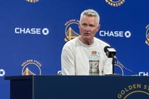 科尔：尊重继续冲击纪录的决定 克莱14个三分时最后一球也曾3连铁 - 资讯配图